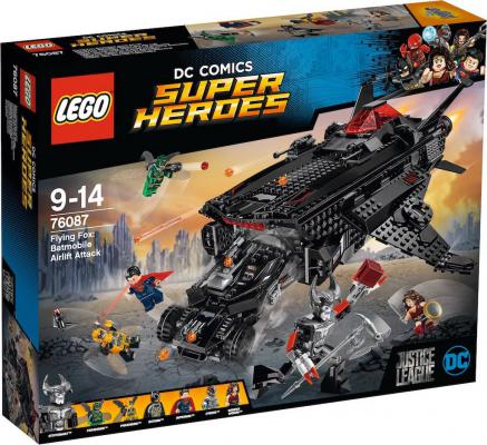 Justice League Flying Fox Batmobile Luchtbrugaanval