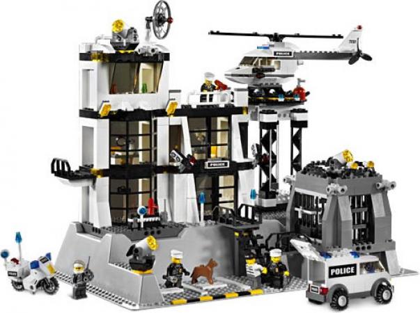 LEGO Town Police Station - 7237